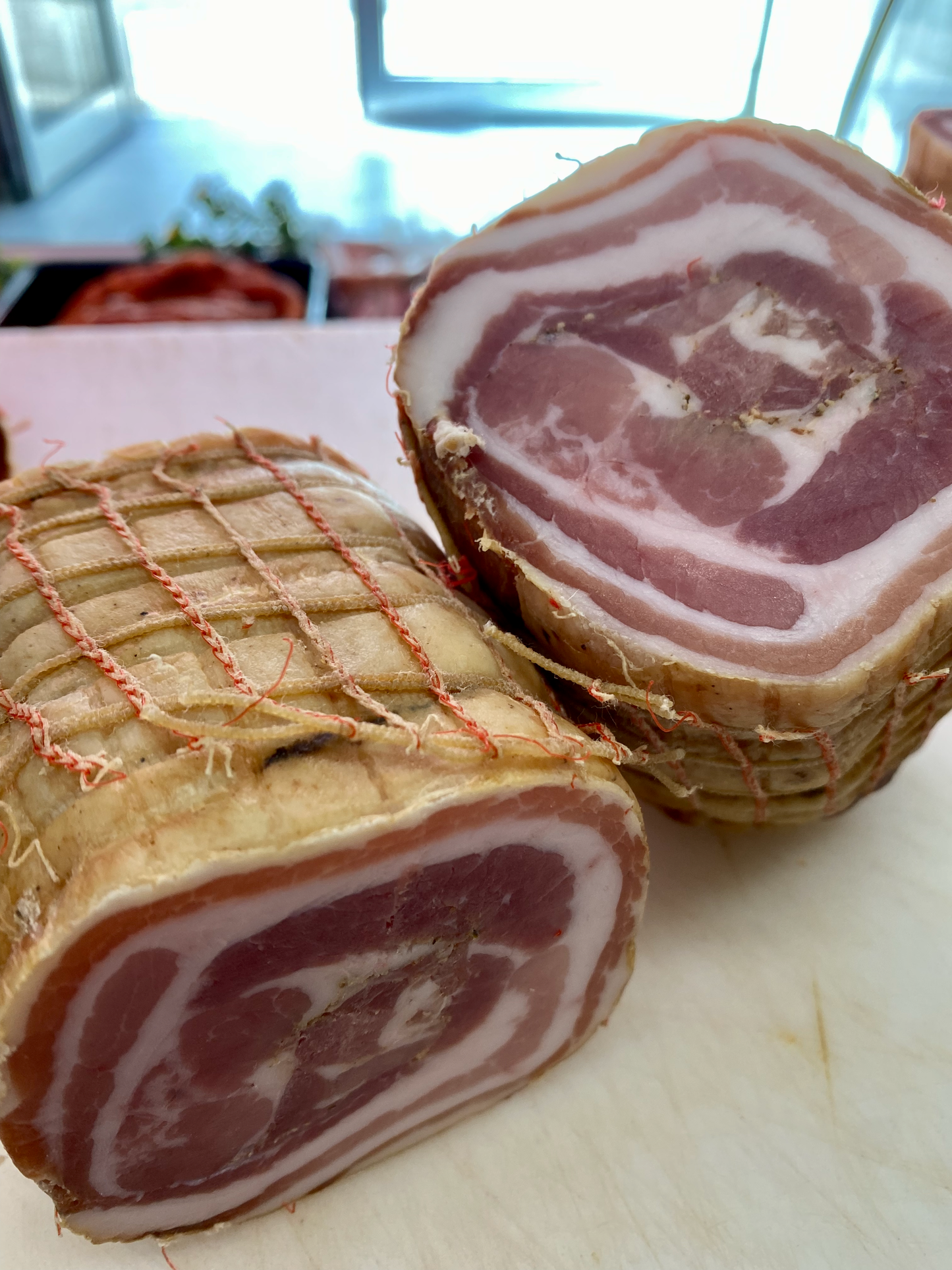 Pancetta arrotolata lucana